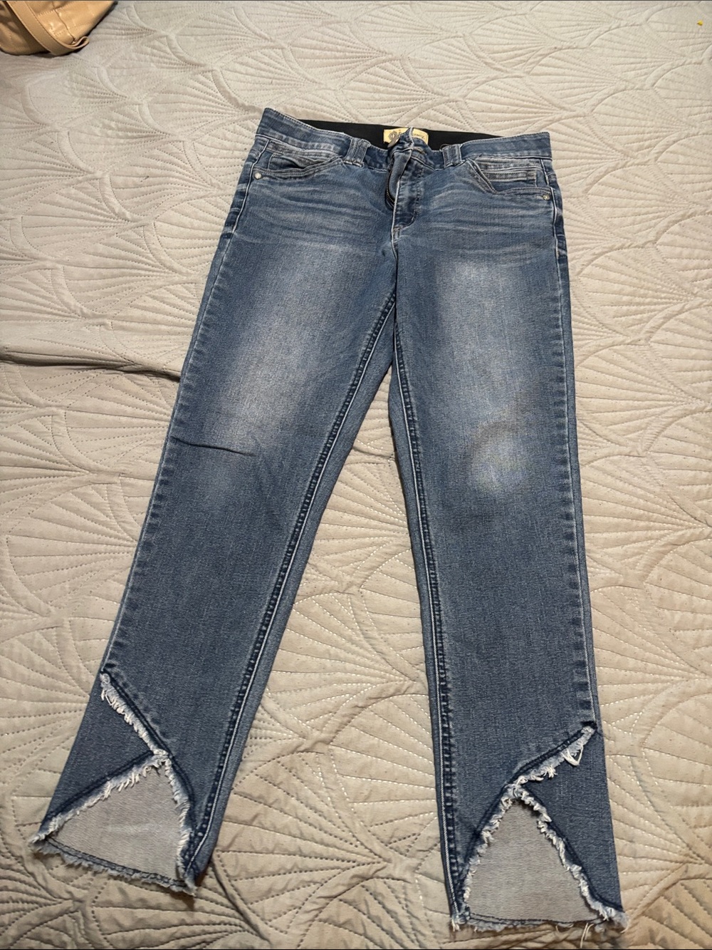 Democracy Blue Cropped Jeans with Distressed V-Cut Hem